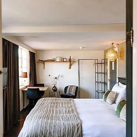 Boutique Hotel 3*